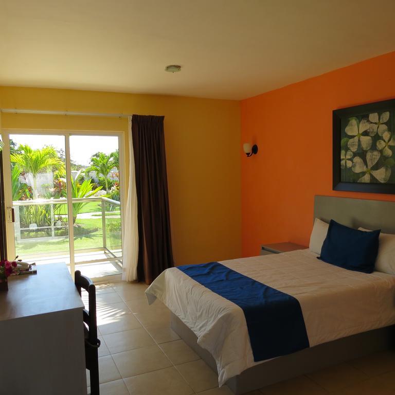 Lua Hotel Champoton Bagian luar foto
