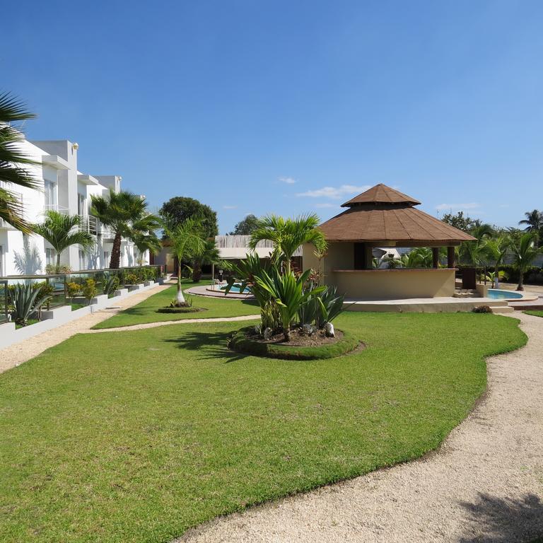 Lua Hotel Champoton Bagian luar foto